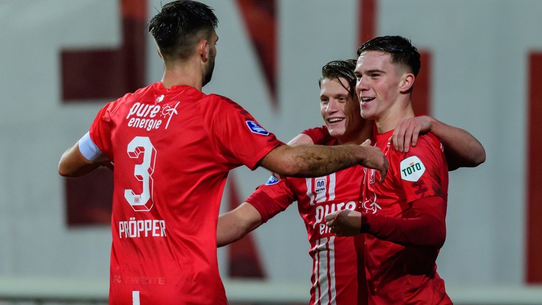 Twente zonder enige moeite naar achtste finales
