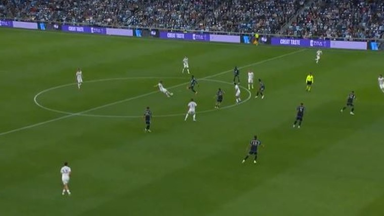 Geniale Reus en waanzinnige goal van vanaf middenlijn op MLS-avond